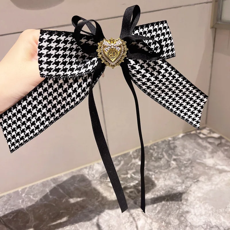 

Korean Fabric Bow Tie Brooches for Women Ribbon Prearl Bowknot Necktie Shirt Collar Pin Fashion Jewelry Clothing Accessories
