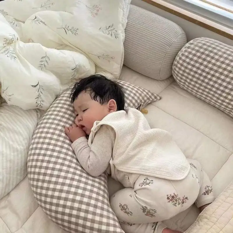 달 모양의 포옹 쿠션  베개 수 놓은 곰 패턴 쿠션 코튼 던져 베개 키즈 룸 장식