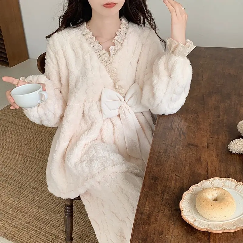 Coral fleece Women pajamas Princess Lace bow Jacquard pattern Fall winter  Add fleece  Flannel plush Long sleeve pant cover