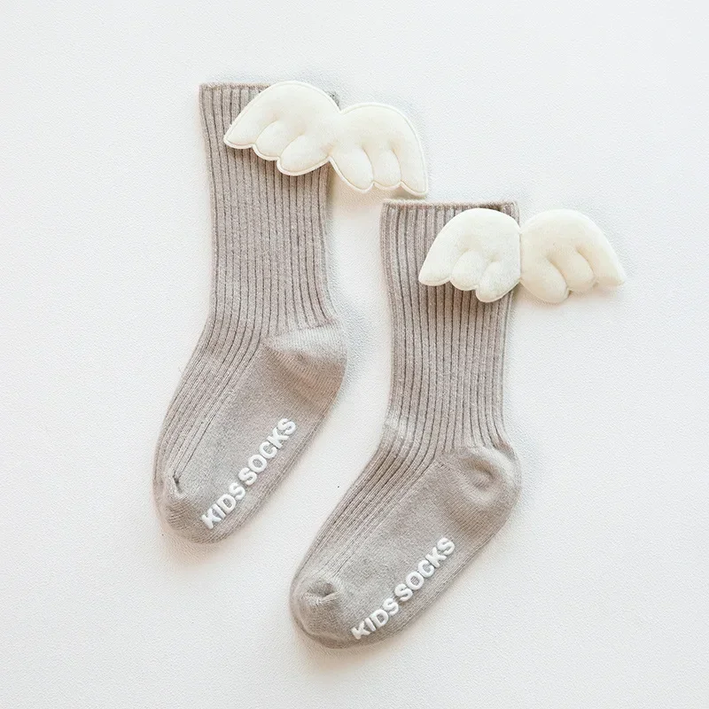 thumbnail image 1 of 2024 Calcetines de algodón con alas de ángel para recién nacidos, de color caramelo liso, para niños pequeños, calcetines largos hasta la rodilla para niñas bebés, 1 of 5