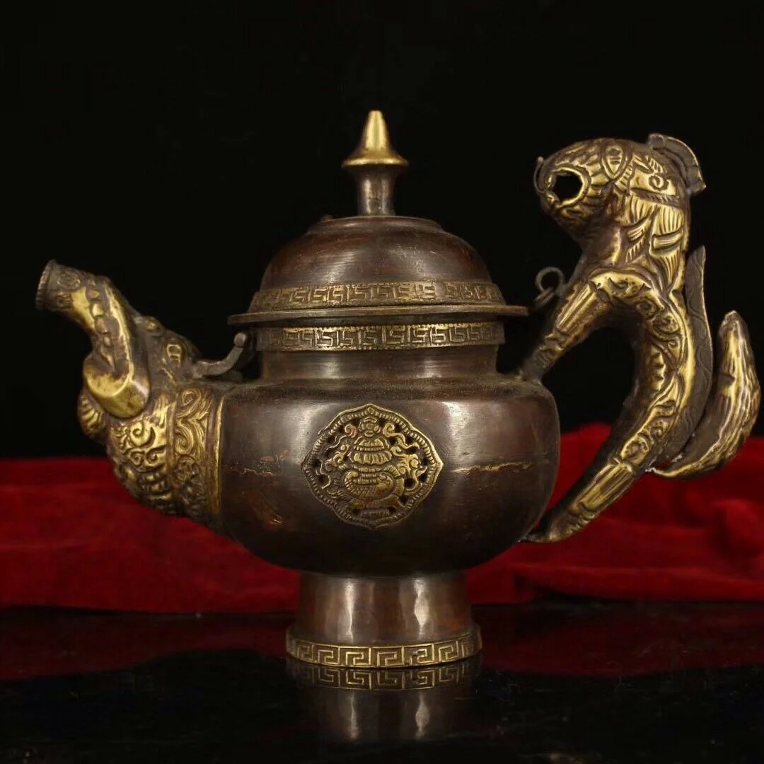 

7" China old Antique Tibet Temple copper handmade teapot