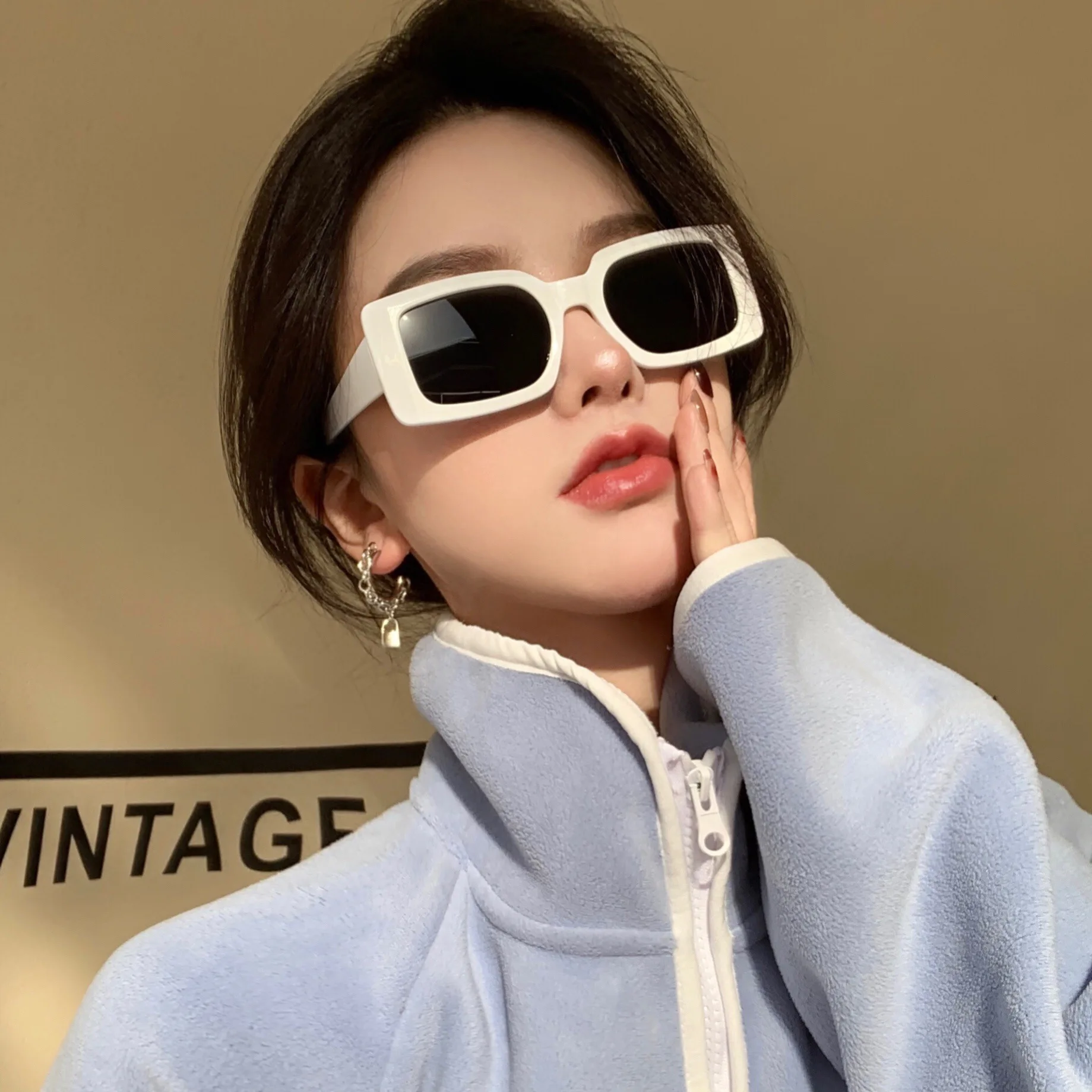 

Korean Retro Square Sunglasses Wome Ins Street Shot Sunshade Glasses Dustproof Windproof Riding Glasses UV400 Sunglasses