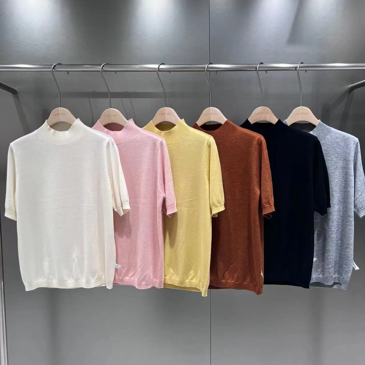 

Top Grade Superfine Wool Knit Tee Shirts 2023 Spring Soft and Thin Worsted Wool Knitwear Ladies Merino Wool Knit Tops