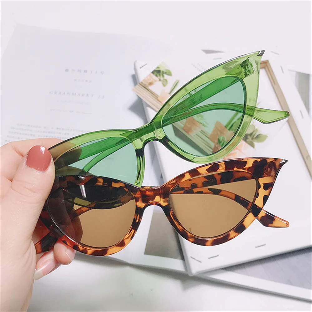 

UV400 Personality Cat Eye Sunglasses Trendy Driving Streamlined Sun Glasses Female Street Shooting Eyewear Brand Designer