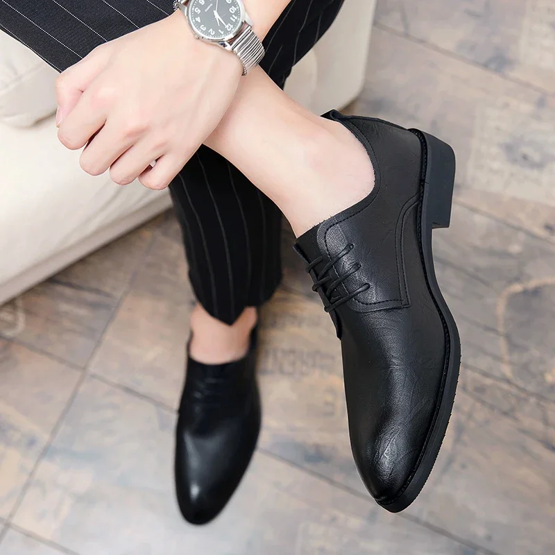 Men  New Summer Black British Fashion Casual Classic Personalized Premium Soft Sole Pointed Leather Shoes Size 38-44 Men Shoes
