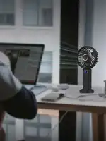 Ventilateur portatif USB Rechargeable, Mini ventilateur à affichage numérique, réglage à 5 vitesses, adapté aux voyages, au bureau et à la maison 3