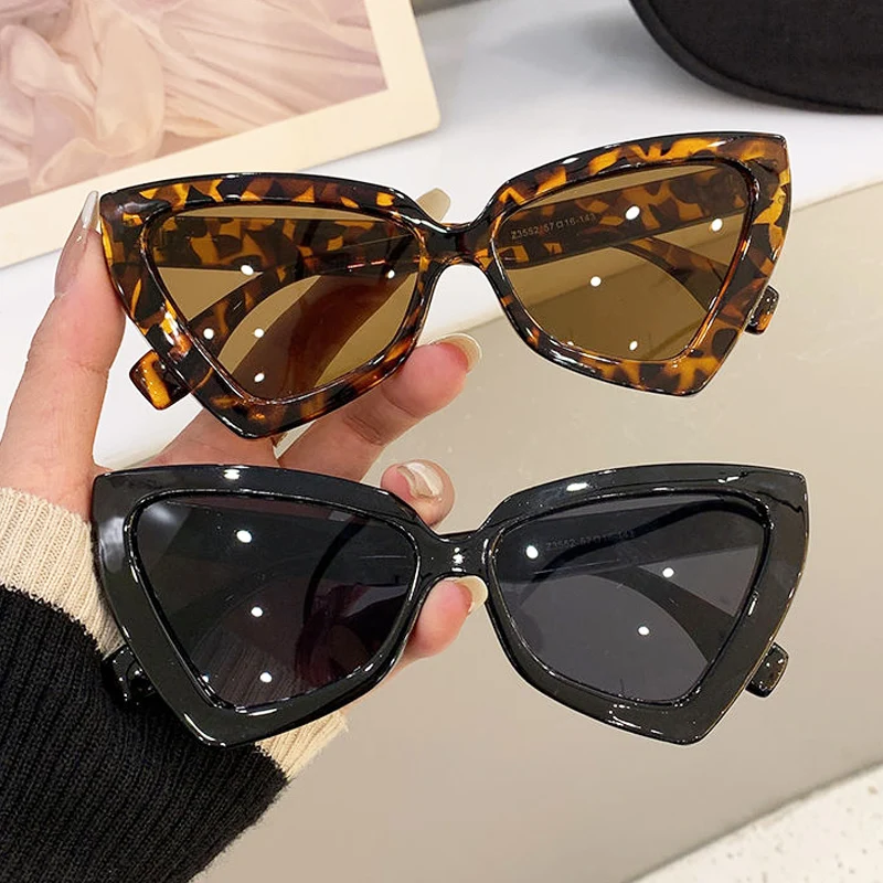 

New Fashion Cat Eye Sunglass Trendy Female Eyewear Luxury Brand Designer Popular Sunglasses Women Travelling Sun Shades Glasse