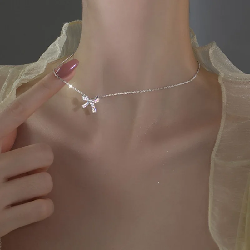 Bow Shaped Crystal Chain Necklace With Silver Beads For Women_voghion.com
