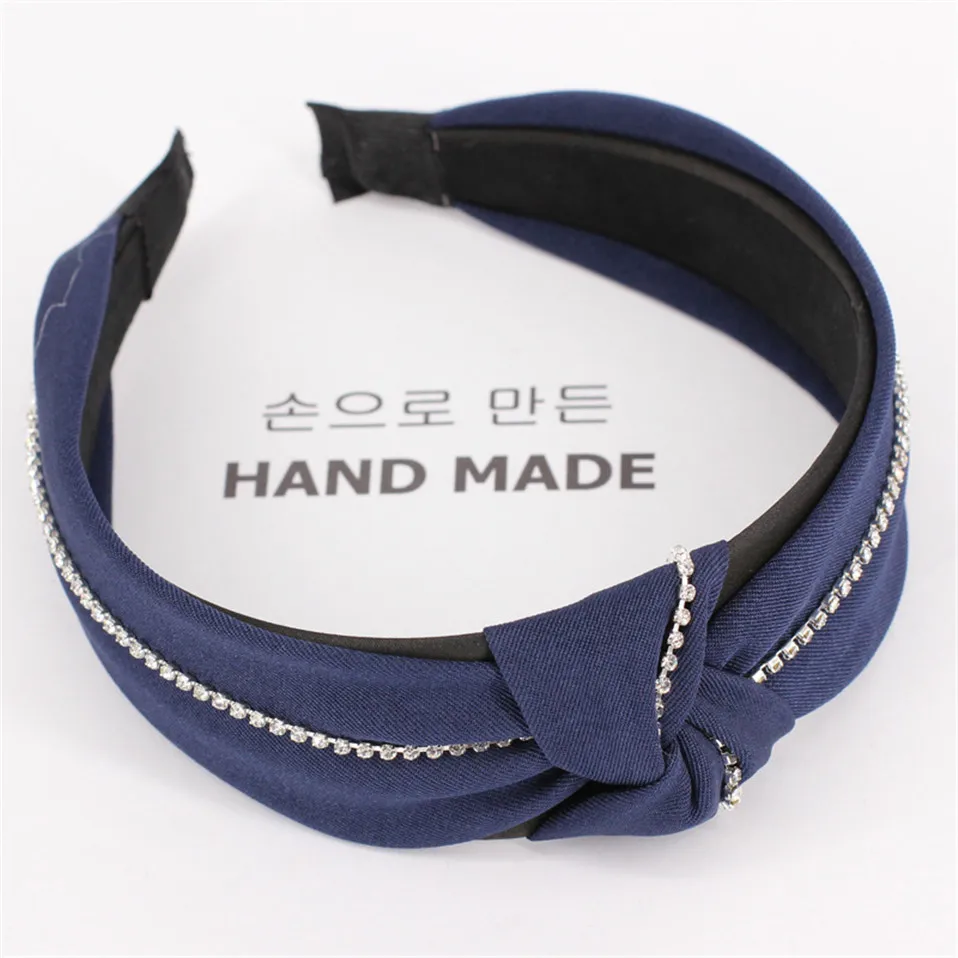 Рисунок 6 - Женская Блестящая тканевая повязка на голову с узлом