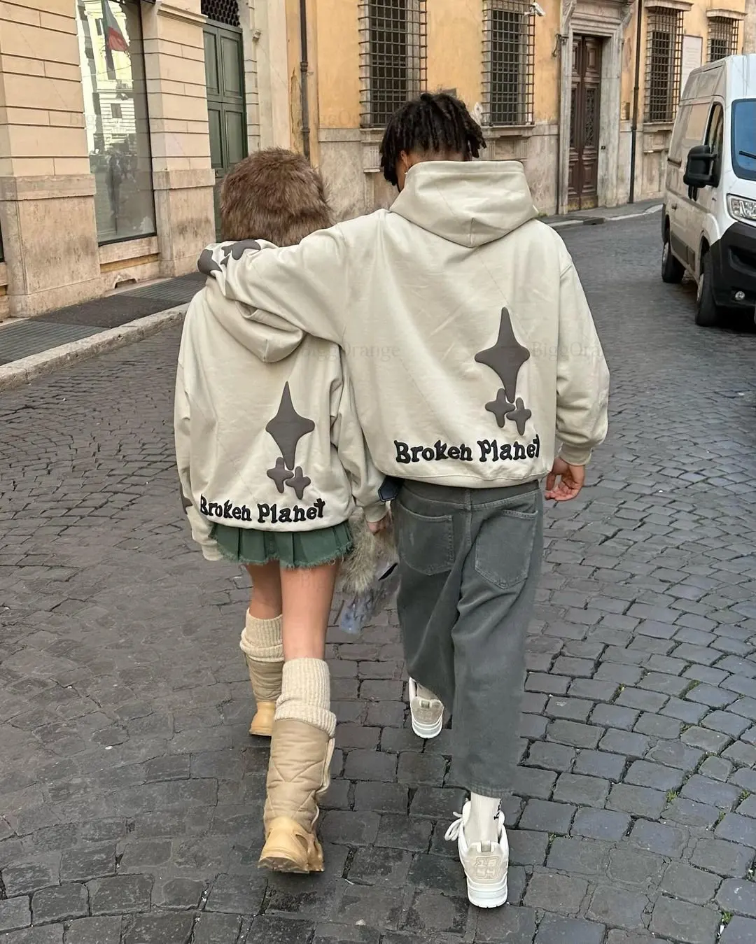 Рисунок 4 - Толстовка в стиле Харадзюку С надписью и буффами