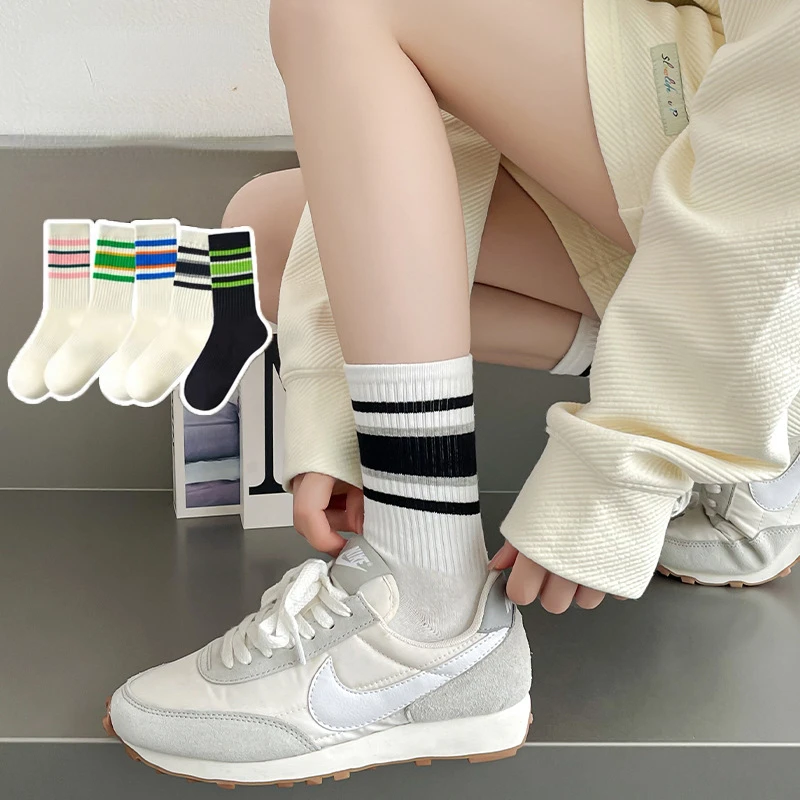 

5pairs Women Socks Autumn and Winter Striped Sports Socks Couple White Socks Breathable and Comfortable