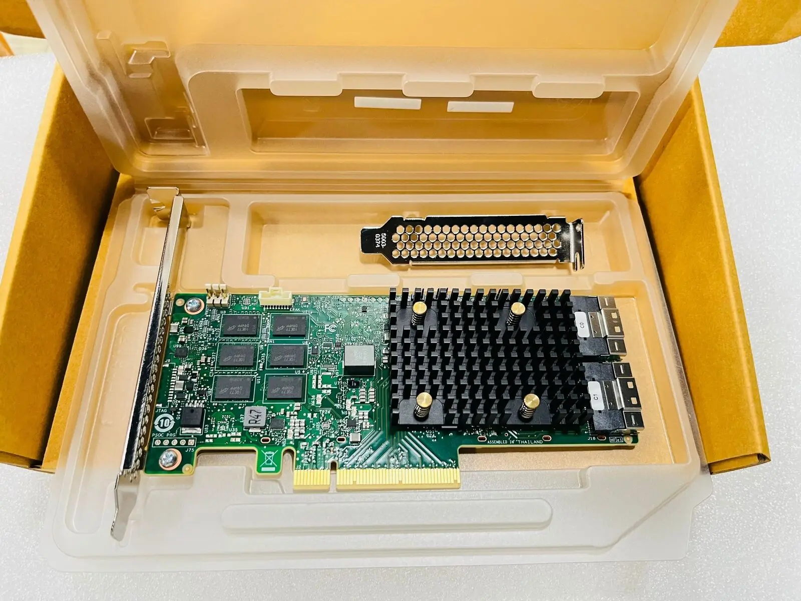 BROADCOM LSI MegaRAID 9560-16i 05-50077-00 SAS3916 8GB PCIe 4.0 NVME TRI-MODE