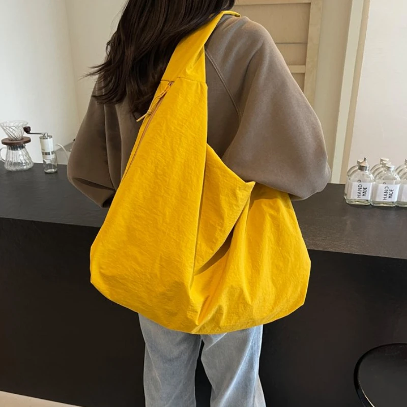 Casual Large Capacity Retro Fold Drawstring Retro Versatile Commuting Crossbody Bags Sewing String Shoulder Bag shoulder bag