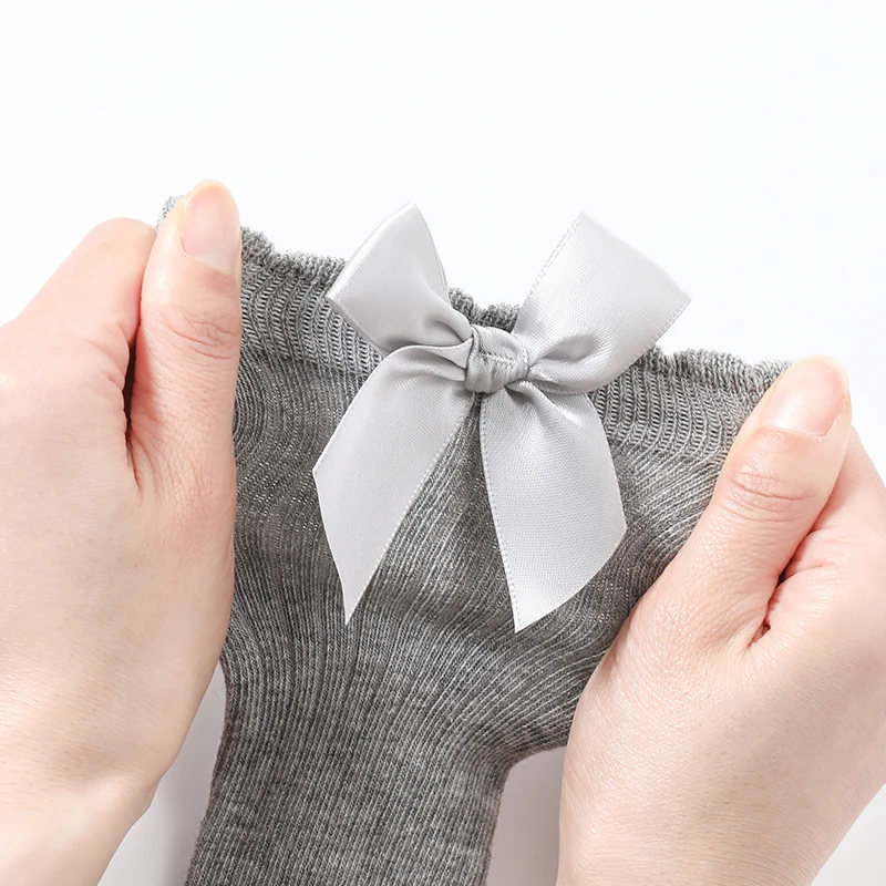 Cotton knee socks Knee length socks Girls' bow knee-high socks Children's large bow stockings Baby soft solid color vertical stripe princess socks for ages 0-5