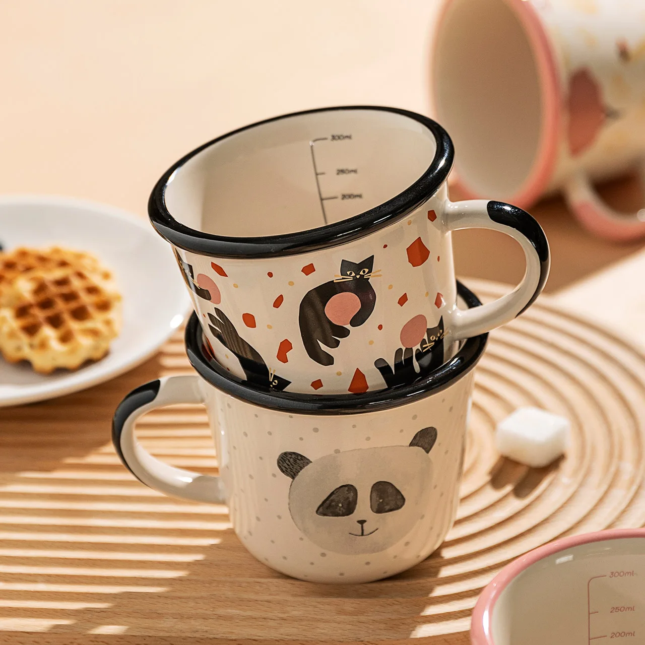 

350ml Cartoon Curled Ceramic Milk Mug Handgrip Scale Cups Home Office Water Coffee Couples Mug Creative Kitchen Drinkware Gift