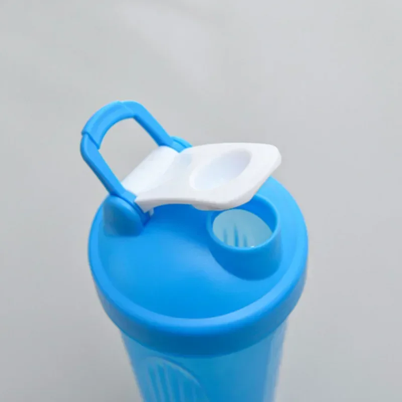 Protein Bottle Shaker Bottle Shaking Cup Protein Shaker Cup 600ml Portable Protein Powder Shaker Bottle Leak Proof Water Bottle for Gym Fitness Training Sport Shaker Mixing Cup with Scale