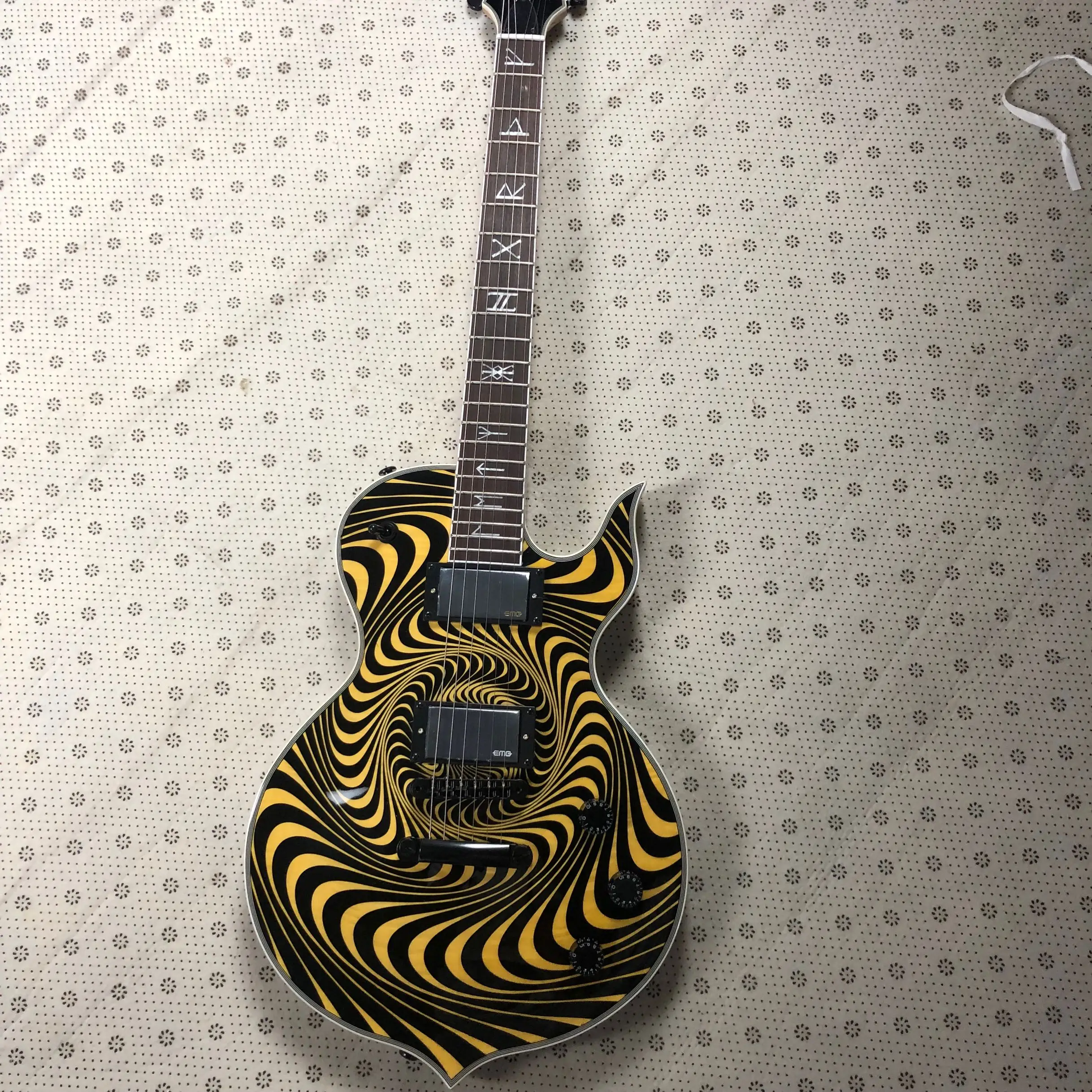 

Factory direct sales, free shipping, physical electric guitar SDEFRT