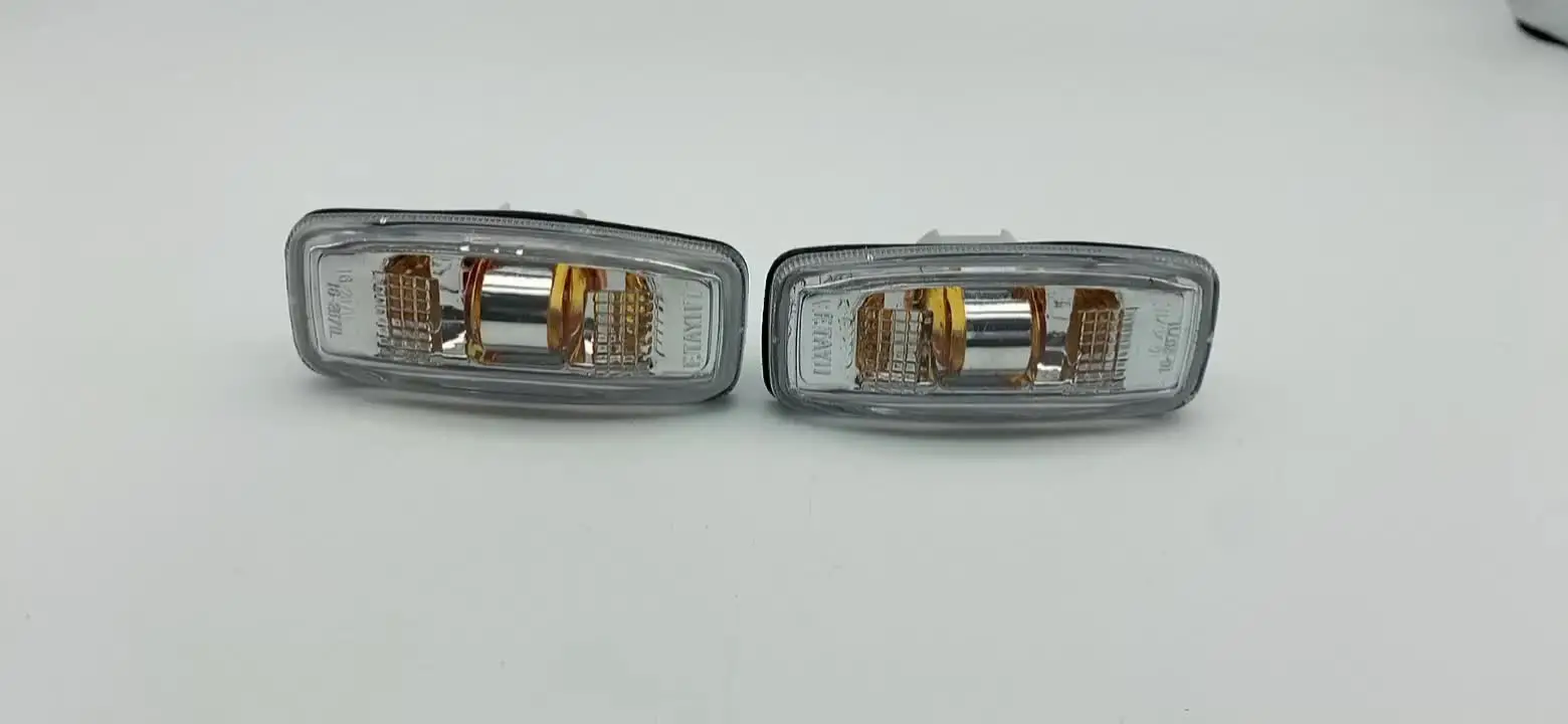 2 Pcs Front Side Fender Turn Signal Light 26160-9Y000 For Nissan