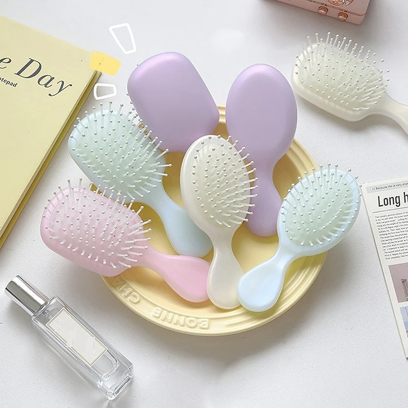 Description Picture 4 of itemMini Comb Ladies Portable Small Airbag Air Cushion Massage Comb For Girls And Children Small And Cute Styling Tools