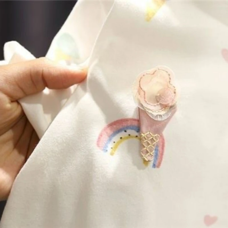 تي شيرت دانتيل بأكمام قصيرة - الصورة 5