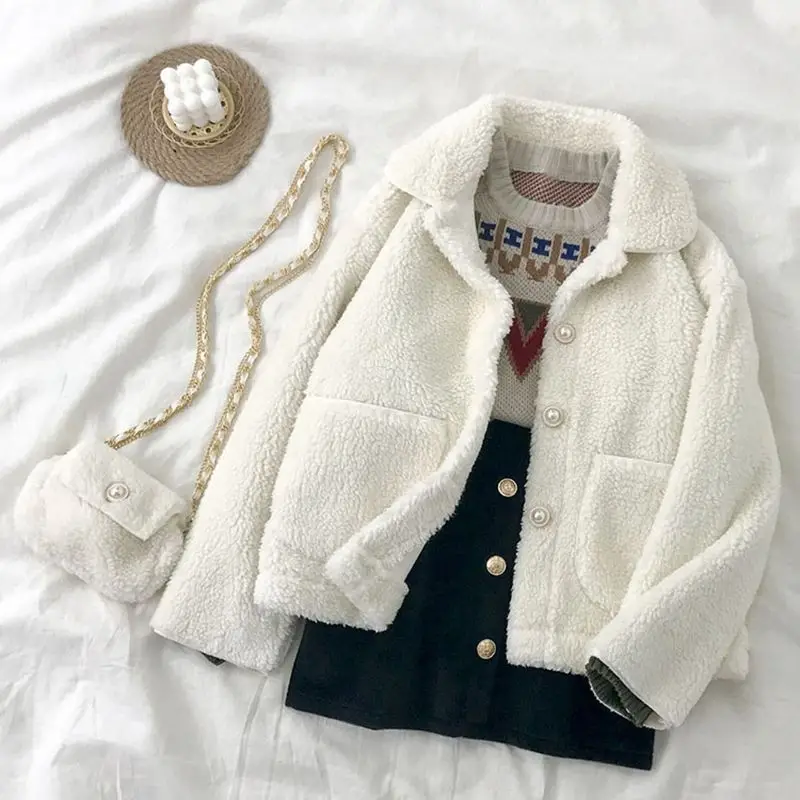 

Куртка из овечьей шерсти Женская короткая осенне-зимняя Студенческая свободная Вельветовая универсальная куртка все в одном