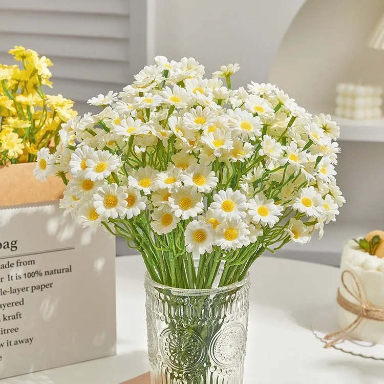 12 Stück künstliche Gänseblümchen-Blumen, kleine Gänseblümchen, gefälschter Blumenstrauß für Valentinstag, Party, Tischdekoration, DIY, Zuhause, Hochzeitsdekoration – Detail 5