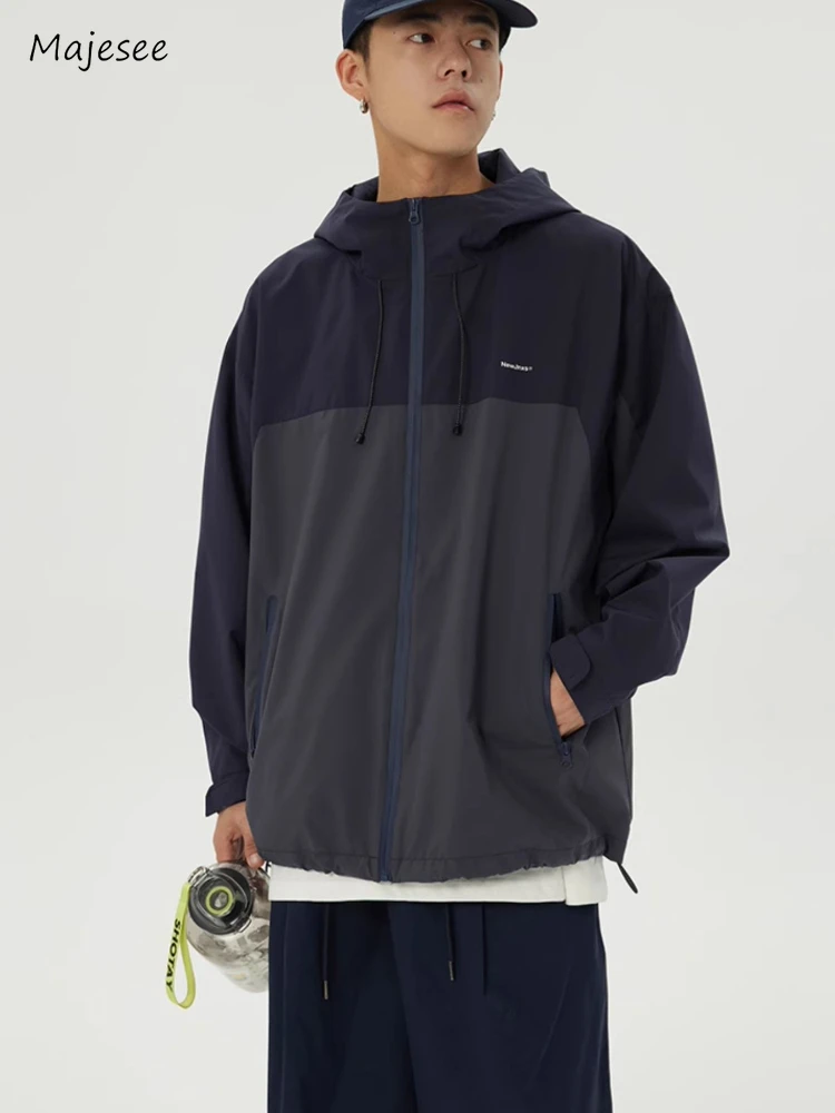

Men Jackets Leisure Contrast Color Hooded Spring Blocking Waterproof Outwear European Style Streetwear Couples Handsome Trendy