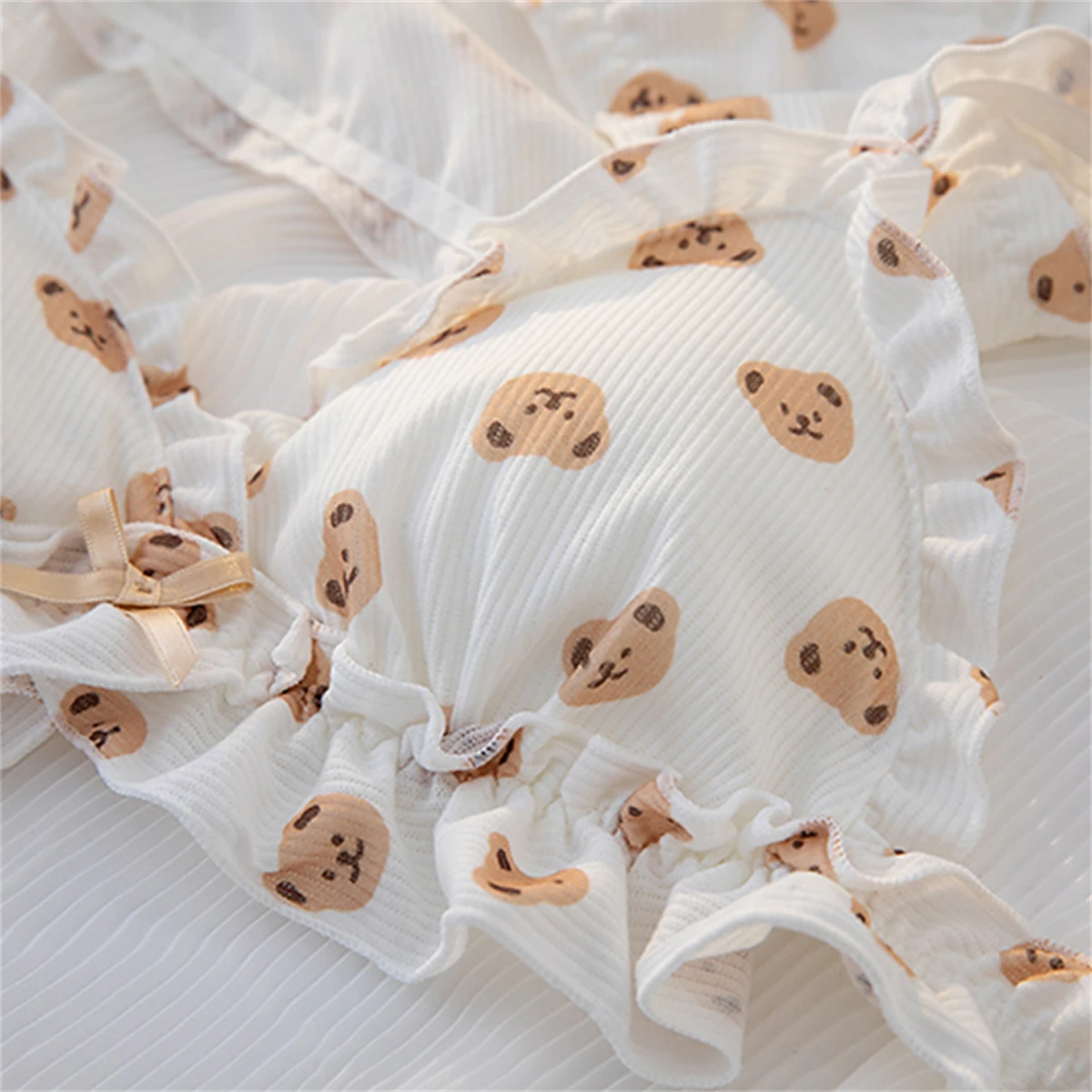 

Japanese Cute College Style Lolita Lingerie For Women Kawaii Girls Sweet Printing Bear Ruffle Bowknot Underwear Set