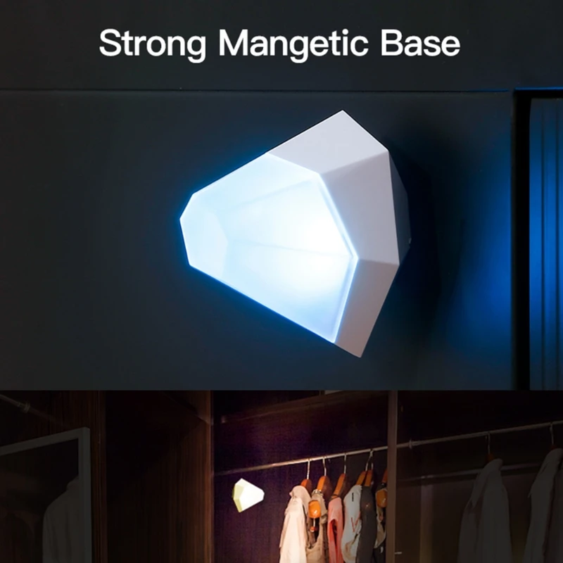 

Многофункциональная светодиодная лампа рядом с беспроводным зарядным устройством с алмазным магнитом 2 в 1 N2UB