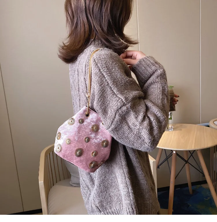 Nuove borse da donna Secchiello Elegante borsa Veet Tote Borsa a tracolla con tracolla a catena dorata_voghion.com