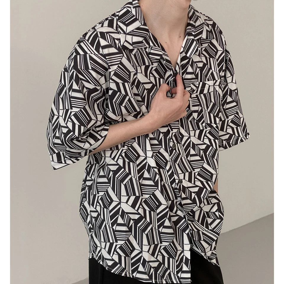 

New Summer Comfort Chiffon Classic Geometric Graphic Button Up Shirt for Men Halft Sleeve Loose Casual Blouses Tops Beach Shirts