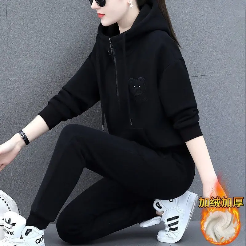 Plush and Thickened Women's Fashion Suit Autumn Winter 2022 New Korean Version Age Reducing Hooded Sportswear Two-piece Set