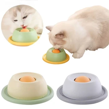 Cat Licking Slow Feeder 1