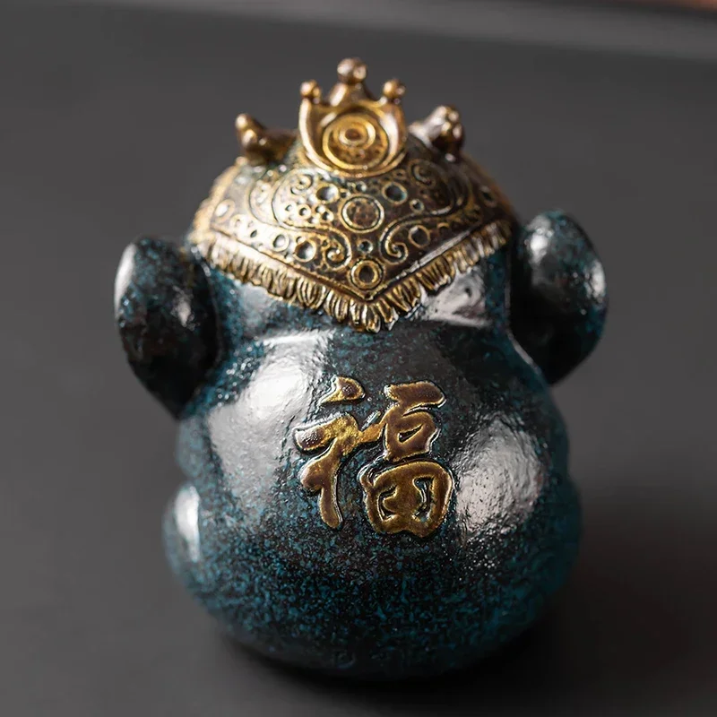 Resin Small Elephant Tea Pet Ornaments High Temperature Discoloration Tea Set Accessories Table and Tray 6.5x6x7cm