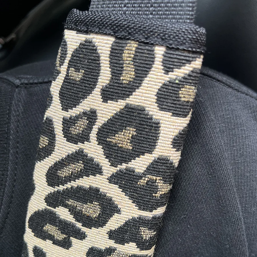 New Car Seat Belt Leopard Print Cover Anti-Choking Neck Protection Breathable Soft Shoulder Pads for Universal Vehicle