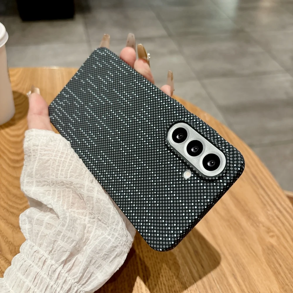 Ultrathin Frosted Kevlar Carbon Fiber Phone Case with MagSafe Compatibility