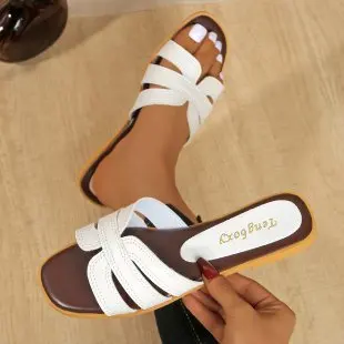 2025 Summer New Slippers, Women's Simple Round Head Flat Sandals, Fashionable And Versatile, Open-toed Slippers For Women_vogvips.com