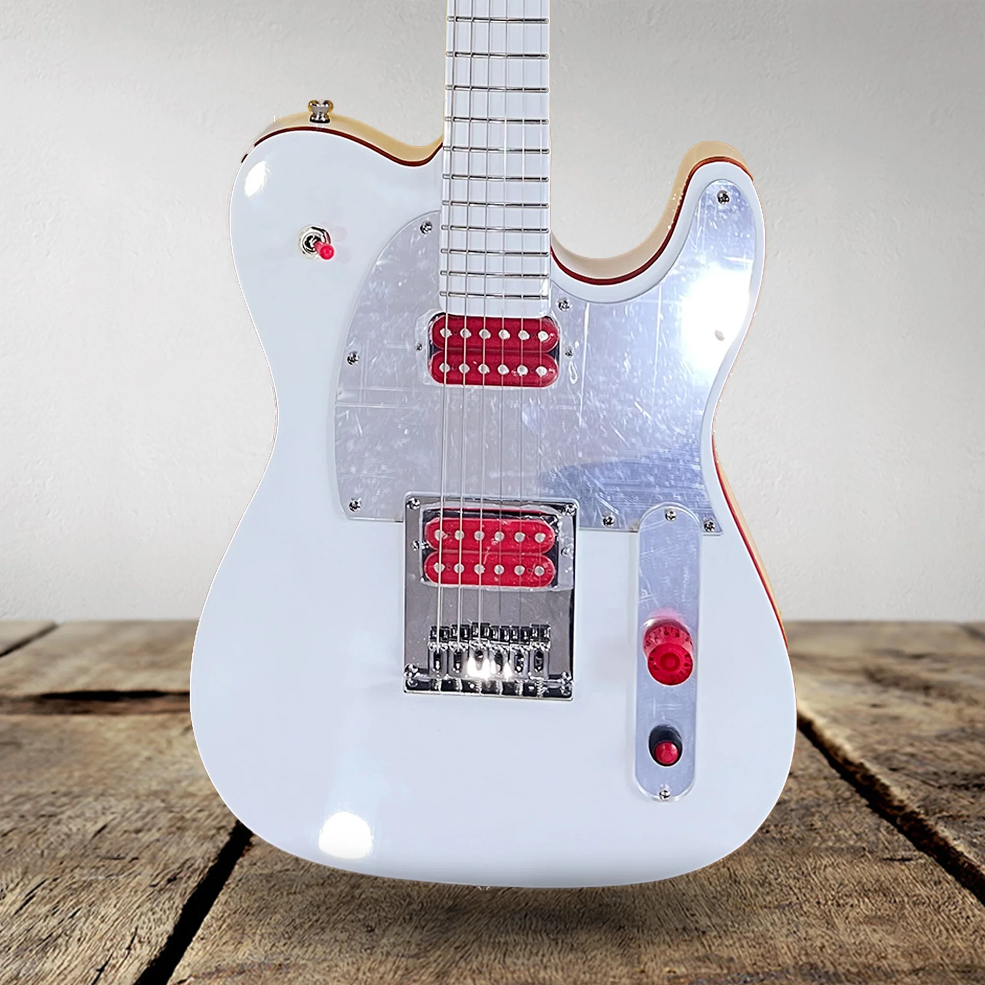 

Red Kill Switch Arcade John 5-Ghosts Electric Guitar White Color Body Binding Red Pickups High Quality Guitar