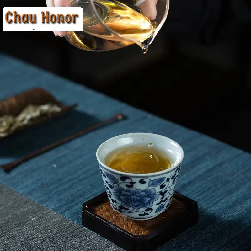 2pcs /set Blue And White Ceramics Small Capacity Tea Cup Handmade Household Master Cup Tea Ceremony Drinkware Accessories 90ml