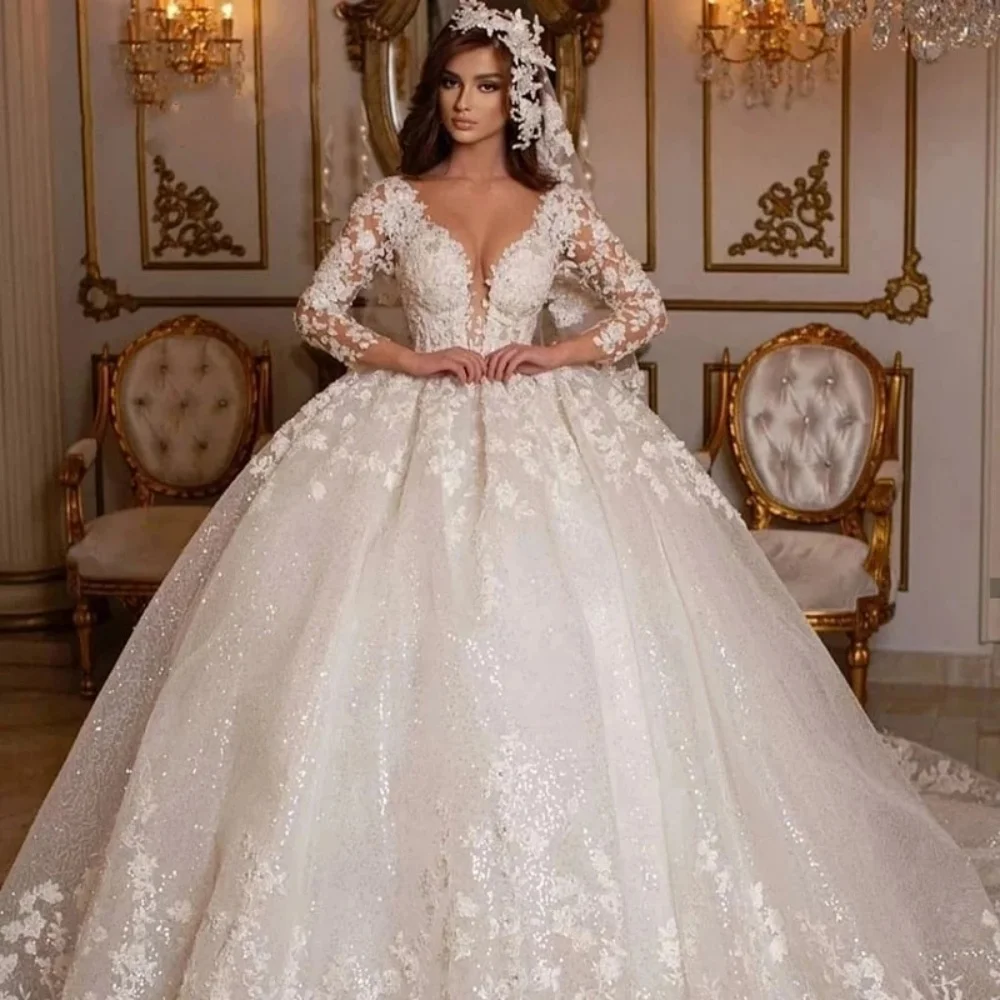Luksusowe koronki suknie ślubne z aplikacjami suknia ślubna z długim rękawem z dekoltem w serek o linii 3D w kwiatowy wzór dworska sukienka księżniczki