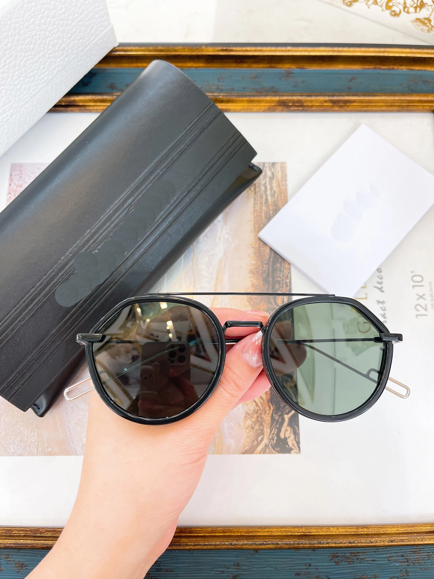 Classic Polarized Pilot Sunglasses For Women And Men Retro Style_voghion.com