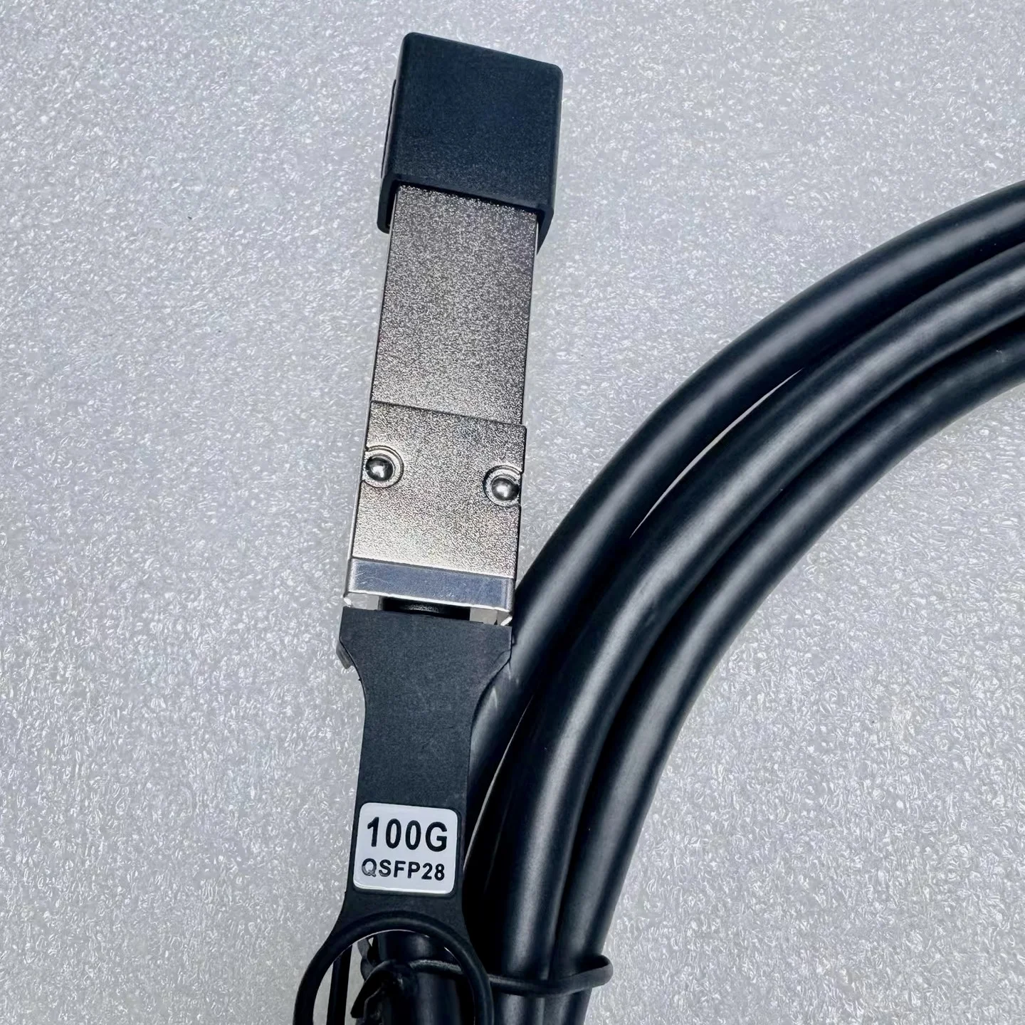 QSFP28-100G-CU3M 스태킹 라인, 모델 0405Y014, 길이 3미터
