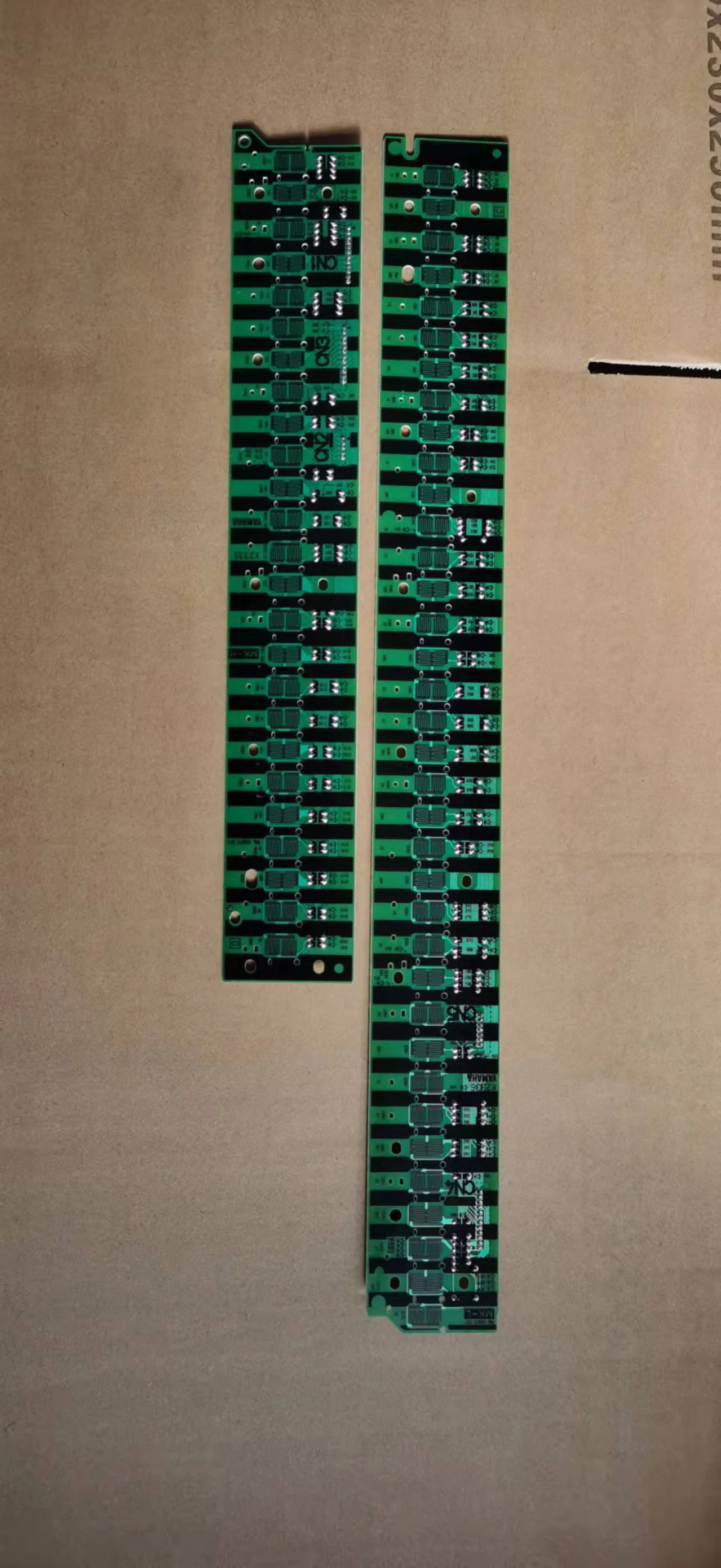 Key Contact Mk circuit Board PCB Under Rubber Strip For Yamaha PSR-S650 S670 S550 E403 E413 key contact circuit board