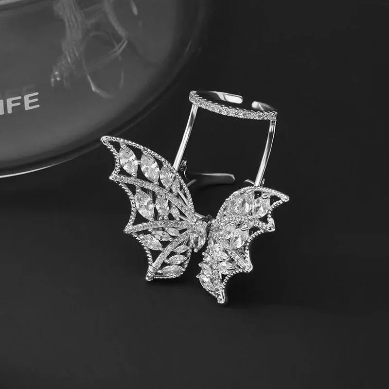 

Fashion Trendy New Unique Design Fly Butterfly Shape Adjustable Size Women Rings Anillos Micro CZ Stone Pave Finger Ring R-152