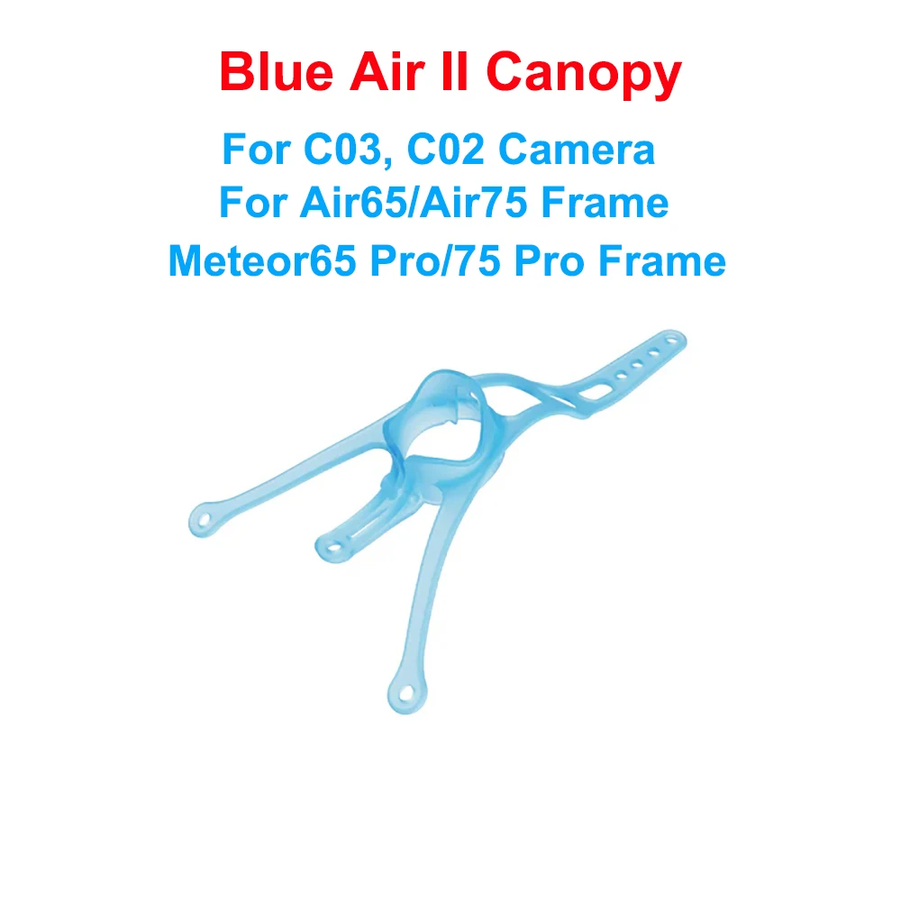 Gros plan sur une hélice de course pour drone FPV bleue montrant les pales profilées.