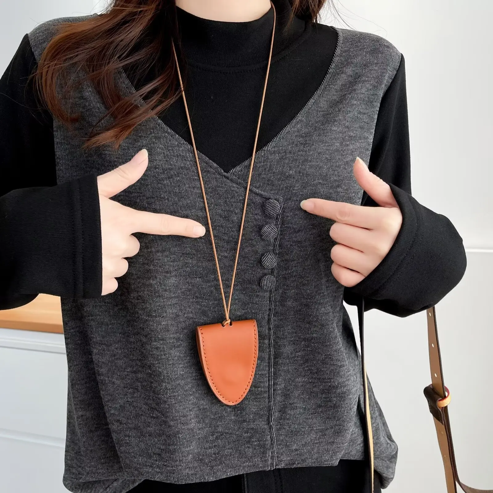 XXXXL Fashion Plus Size Woman Clothing T-Shirt 2025 Autumn Winter New Style Stylish Mock Neck Fake Two Pieces Tops 203