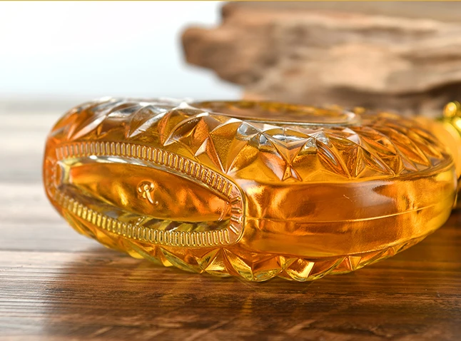 Thickened Empty 500ml/750ml Patterns Glass Bottle with Bottle plug - Airtight for Wine, Whiskey, Homemade Fruit Alcohol Storage 4