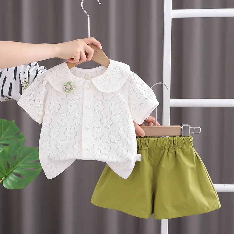 

Летний комплект для маленьких девочек от 1 до 5 лет, модная кружевная рубашка с отложным воротником и шорты, эксклюзивная Одежда для девочек, 2024
