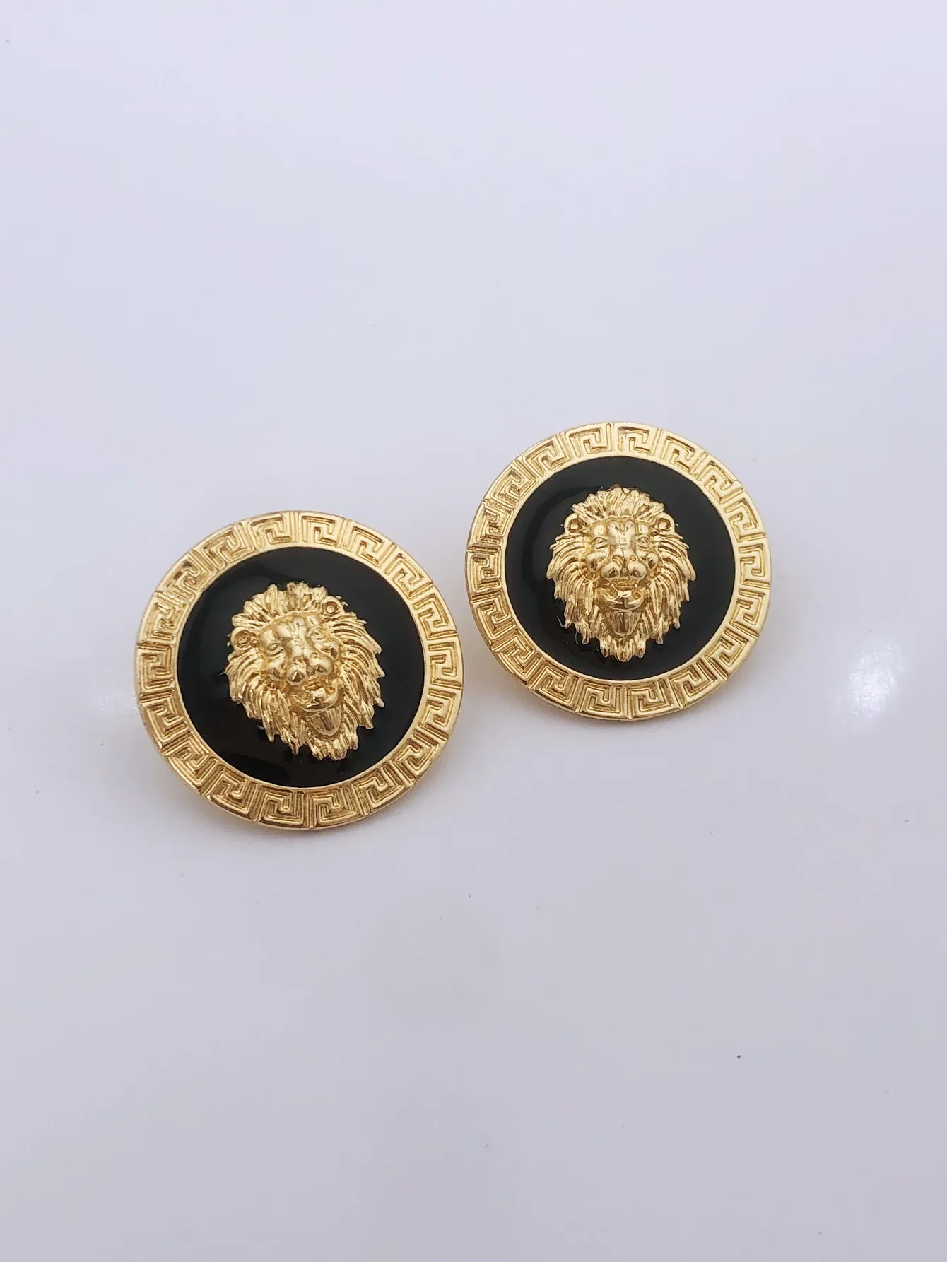

Exaggerated Lion Head Women's Earrings, Fashionable and High-quality Alloy Jewelry modern earrings for women