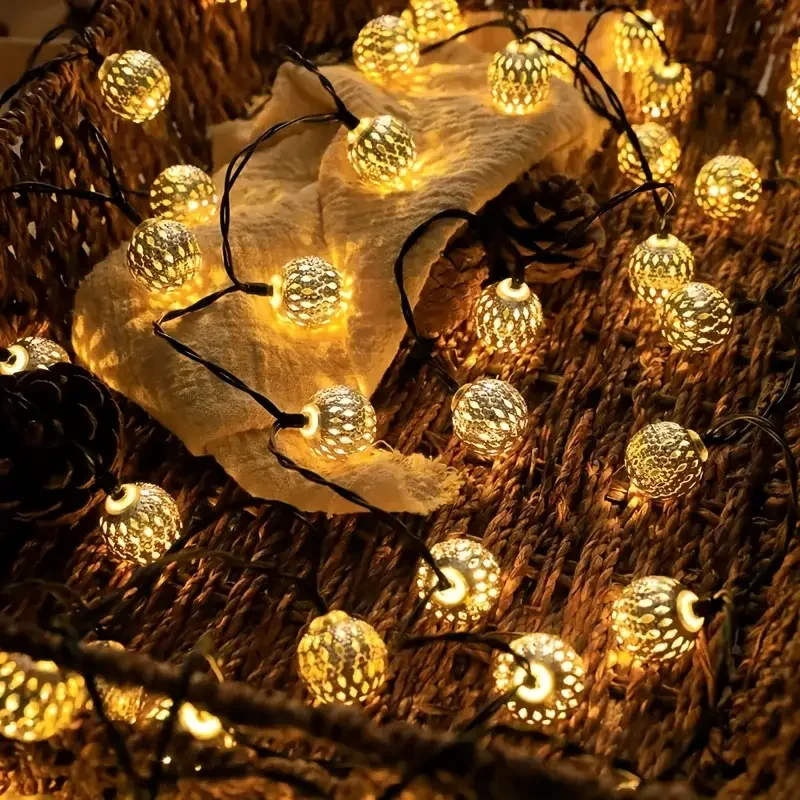 Moroccan-Style Solar Lantern Lights - Decorative Outdoor Hanging Lights